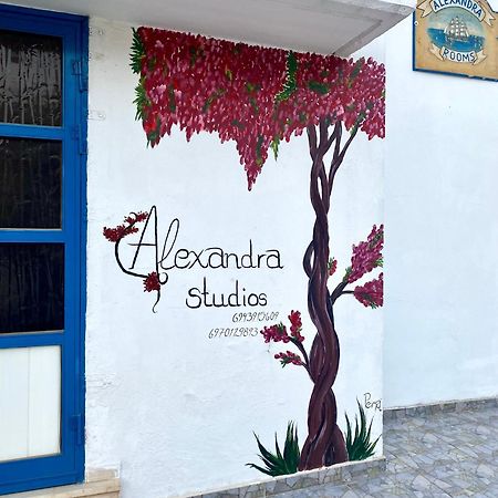 Alexandra Studios Neos Pirgos Luaran gambar