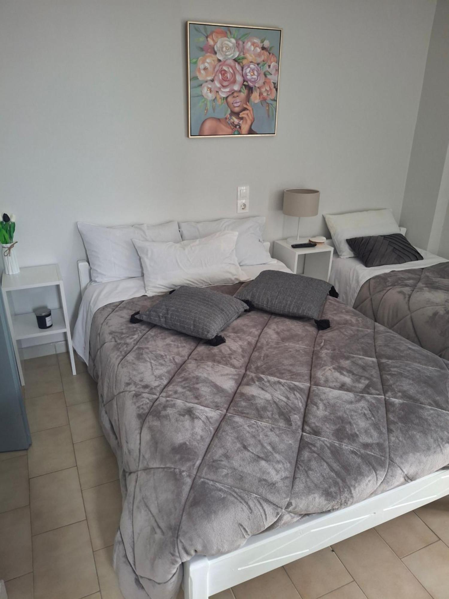 Alexandra Studios Neos Pirgos Luaran gambar
